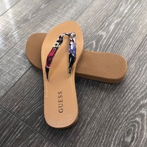 GUESS flip flops